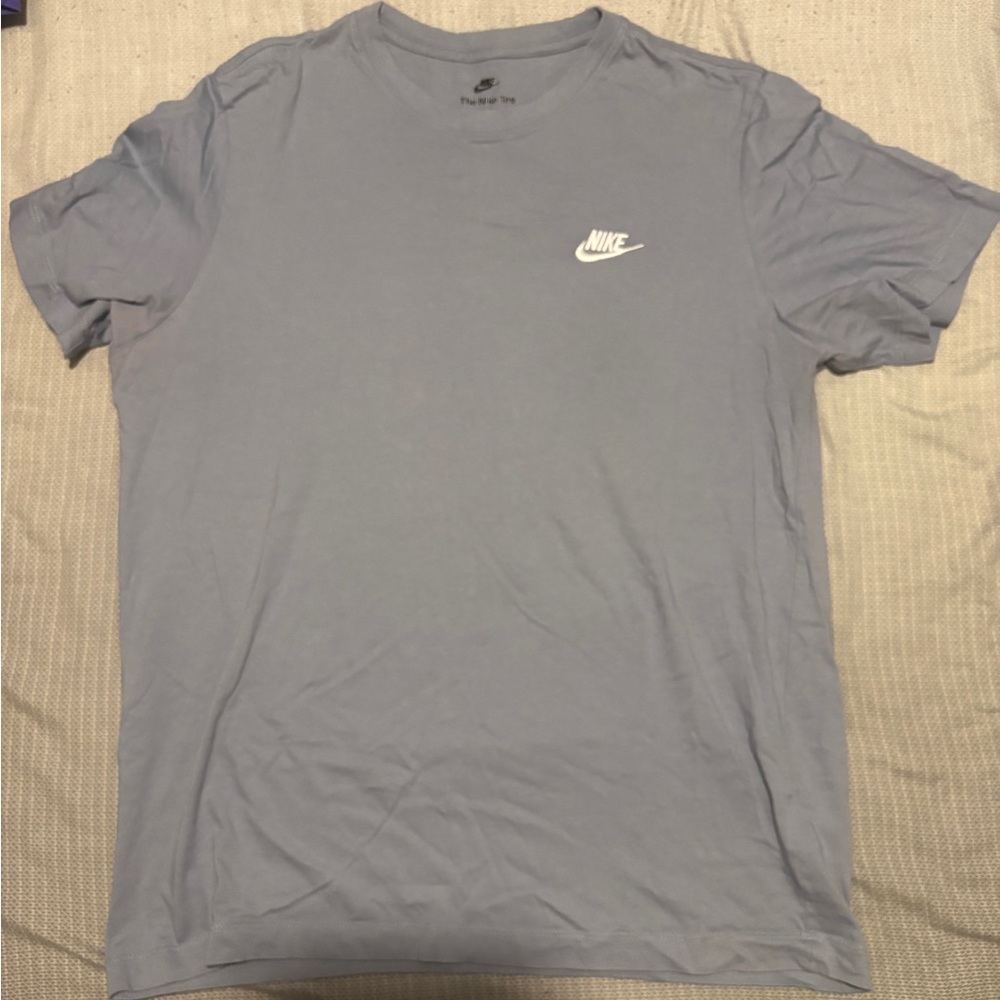 Nike Men's Soft Gray Short Sleeve Tee